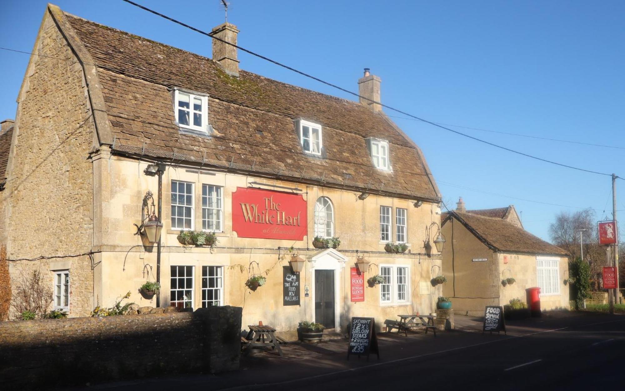 The White Hart Hotel Atworth Bagian luar foto